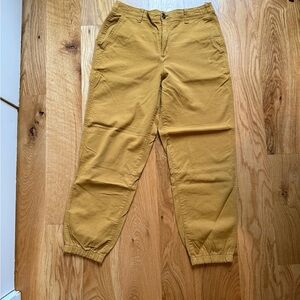 GAP Womens Yellow Chino Joggers